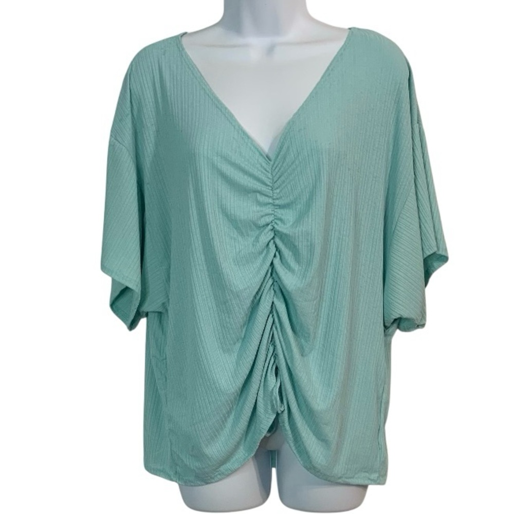 LEXINGTON AVENUE Ruched Front Ribbed Short Sleeve Top - Picture 1 of 6
